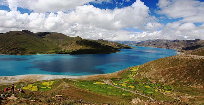 Yamdrok Lake